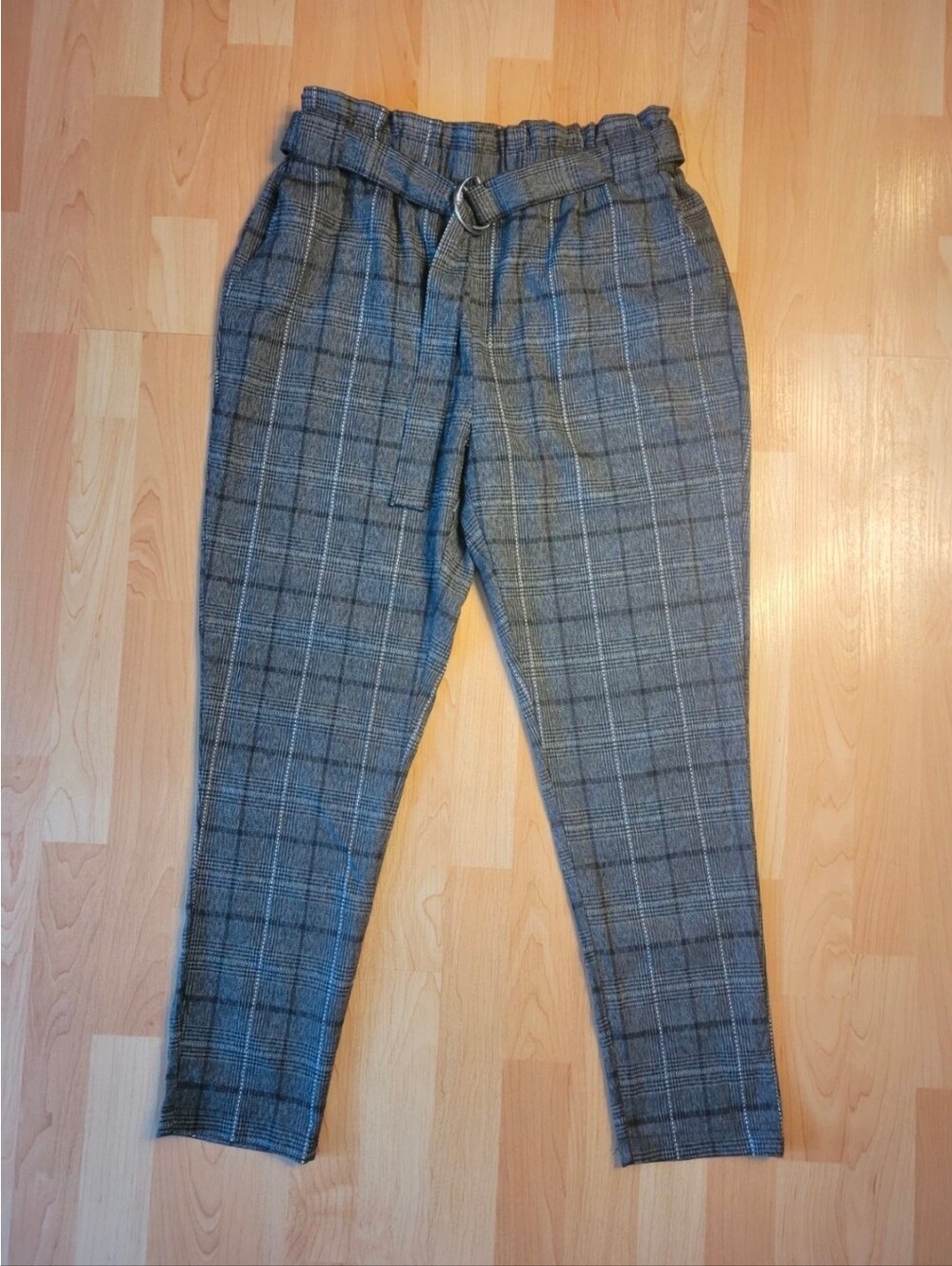 Streetwear Society paper bag waist plaid pants